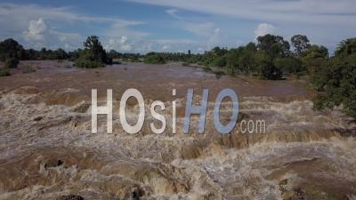 Chutes Li Phi Et Rivière Mekong - Vidéo Drone