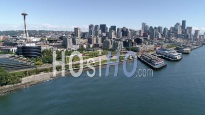 Pacifique Nord-Ouest De Seattle Washington Vidéo De Drone De La Ville De Front De Mer Cityscape Avec Space Needle - Vidéo Drone