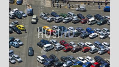 Parking Bondé Plein De Voitures, Gibraltar. - Photographie Aérienne