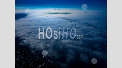 Brouillard Rouler Dans White Rock - Photographie Aérienne