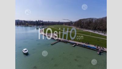 Le Lac D'annecy Vue Par Drone Depuis De Paquier - Photographie Aérienne