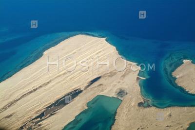Lumineux Lagon Turquoise Et Le Littoral, La Mer Rouge, En Egypte. - Photographie Aérienne