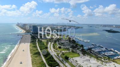 Photo Aérienne De North Miami Beach D'en Haut  -  Vu Par Drone - Photographie Aérienne