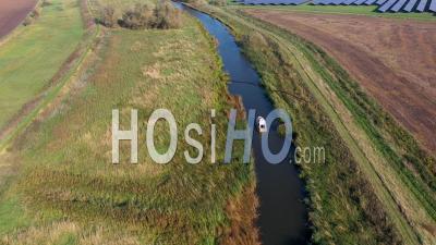 River Great Ouse, Cambridgeshire - Vidéo Drone Du Point De Vue