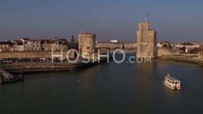 La Rochelle Vieux-Port Towers - Video Drone Footage