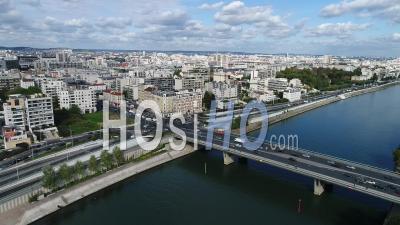Aerial Vue Depuis Un Drone Of Courbevoie, France, Above The Seine