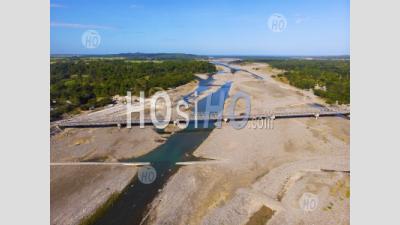 Bridge Over River During Dry Season, Philippines, Drone View - Photographie Aérienne