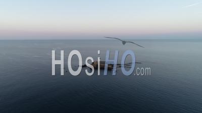 Vue Aérienne Du Fort Brecou Au Cap D'agde - Vidéo Drone En été