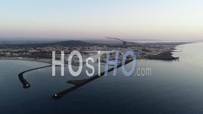 Vue Aérienne Du Cap D'agde - Vidéo Drone En été