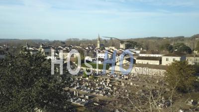 Village D'eymet Au Coucher Du Soleil - Vidéo Par Drone