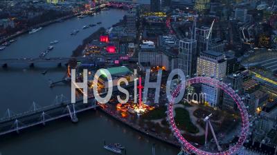 London Eye, Waterloo Et South Bank, Londres La Nuit, Filmés En Hélicoptère