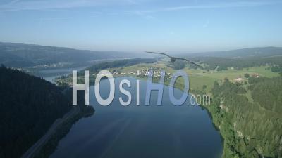 Lac Brenet Et Forêts De Sapins En été - Vidéo Drone