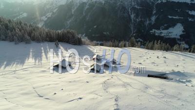 Alpine Du Truc En Vue D'hiver Par Drone