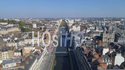 Empty Quai Chateaubriand And The River Vilaine Of Rennes City At Day16 Of Covid-19 Outbreak, France - Video Drone Footage