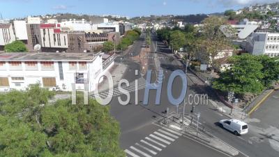 Fort-De-France, 1er Mai, Martinique, Pendant Le Confinement Due Au Covid-19 - Vidéo Par Drone