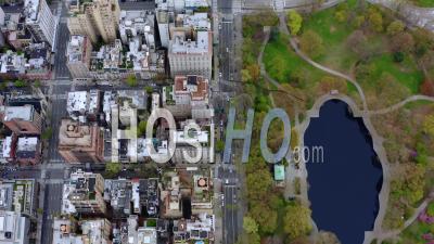 5e Avenue Et Central Park Manhattan New York Pendant La Pandémie De Covid-19 - Vidéo Drone