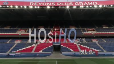 Stade Du Parc Des Princes à Paris - Vidéo Prise Par Drone