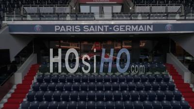 Stade Du Parc Des Princes à Paris - Vidéo Prise Par Drone