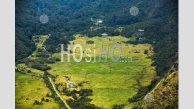 Hacienda Zuleta Condor Sanctuary Valley, Imbabura, Equateur, Amérique Du Sud