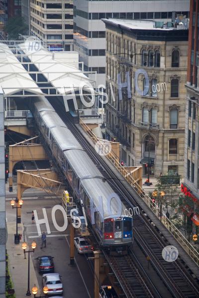 Train Surélevé Dans La Boucle De Chicago