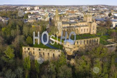 Aerial View Of Dunfermlne Abbey And Palace, Dunfermline, Fife, Scotland, Uk - Aerial Photography