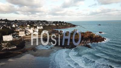 Greve Noir Beach Of Saint-Quay-Portrieux - Cotes-D'armor - Video Drone Footage