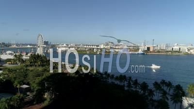 Empty Miami Bayside Amusement Park And Amphitheater In Stay At Home Times - Video Drone Footage