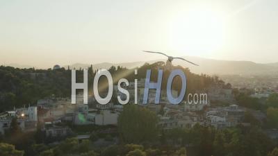 Athènes Aérienne De La Colline Pendant Le Coucher Du Soleil Golden Hour 4k - Vidéo Par Drone