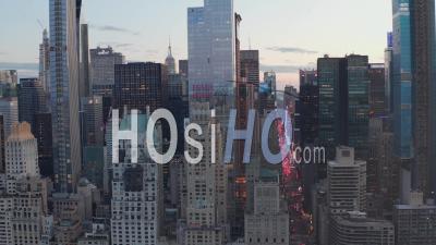 Manhattan Skyline At Sunset With Beautiful City Lights Busy Street In New York City At Central Park In Beautiful 4k - Video Drone Footage