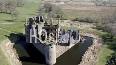 Château De Caerlaverock, Ecosse, Royaume-Uni - Vidéo Aérienne Par Drone