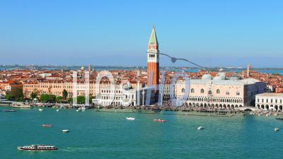 Vue Grand Angle De La Ville De Venise, Italie