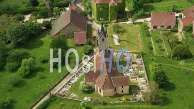 Vue Aérienne Du Village De Molamboz Un Jura - Vidéo Drone
