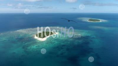 Iles Thigit Et Hienghène - Photographie Aérienne