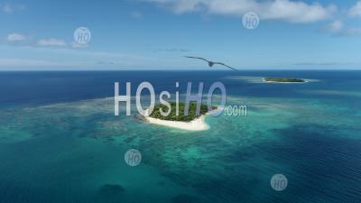 Iles Thigit Et Hienghène - Photographie Aérienne