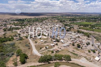 Pueblo Fermé Aux Non-Membres à Cause De Covid - Photographie Aérienne