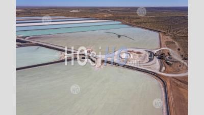 Bassins D'évaporation De La Mine De Potasse Intrepid - Photographie Aérienne