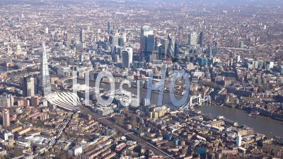 City Of London And Shard, Londres Filmée En Hélicoptère