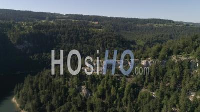 Les Bassins Du Doubs à Villers Le Lac - Vidéo Drone