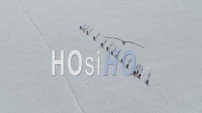 Ski De Randonnée Sur Glacier - Vidéo Drone