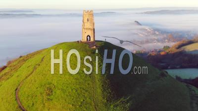  Vue Aérienne De Glastonbury Tor, Filmé Par Drone, Glastonbury, Somerset, Angleterre