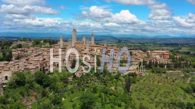  Italie, Toscane, Val D'elsa, San Gimignano, Site Du Patrimoine Mondial De L'unesco - Vidéo Drone