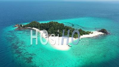 2020 - Excellent Aerial Shot Of An Island Near Ko Lipe, Thailand - Video Drone Footage