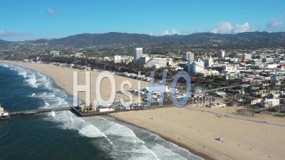 2022 - Vue Aérienne De La Jetée De Santa Monica, Avec Le Parc D'attractions - Vidéo Par Drone