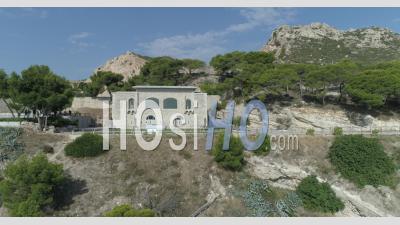 Marseille, 16ème Arrondissement, Quartier De L'estaque, Le Fortin De Corbières, Fondation Monticelli, Bouches-Du-Rhône, France - Vidéo Par Drone