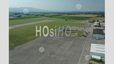 Aéroport Valence Chabeuil, Drôme, France - Photographie Aérienne