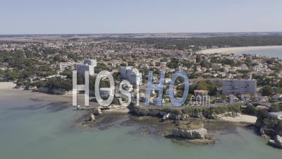 Vidéo Par Drone De Saint-Georges-De-Didonne, Panorama Du Village, L'ile Aux Mouettes, Cabanes A Carrelets