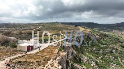 Grotte Tal Mixta à Gozo, Malte - Vidéo Par Drone