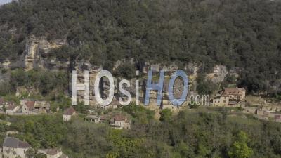 Flyover La Roque Gageac - Video Drone Footage