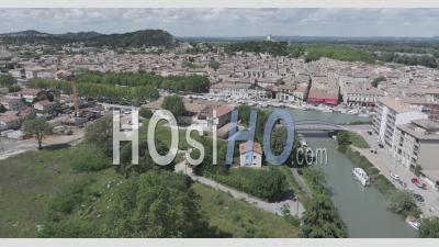Ville De Beaucaire Sur Le Rhône, France - Vidéo Par Drone