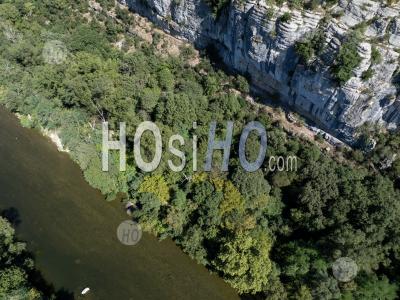 Défilé De Ruoms Et La Rivière Ardèche, Gorges De L'ardèche, France - Photographie Aérienne